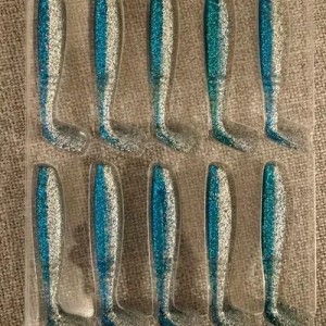 90 Leurres ron thompson Shad paddle tail blue silver 9cm 3,5gr