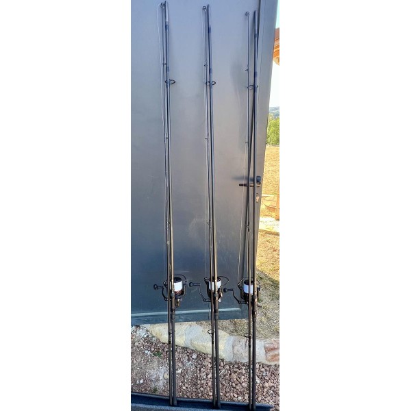 3 Cannes SONIK dominator x 13 pieds 3,5lbs en très bon état avec ses moulinets SONIK avec surf 10000