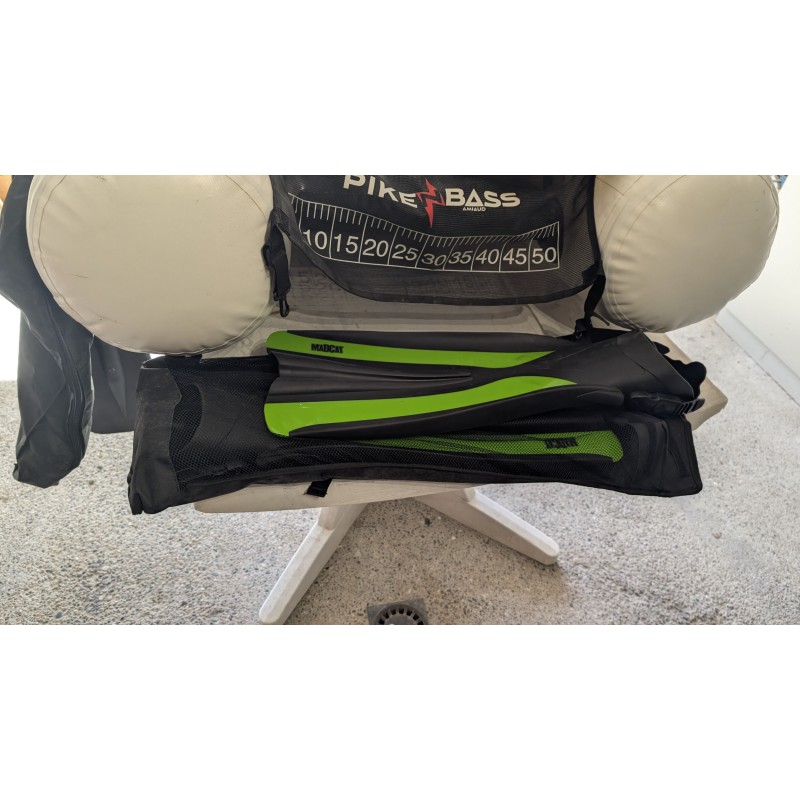 Float tube lunker