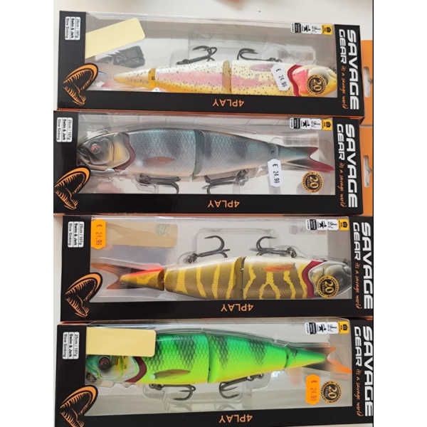 **lot de 4 leurres 4DPLAY 19 cm Savage Gear swim & jerk pour la pêche du brochet/silure**