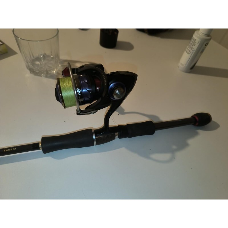 MEGABASS & DAIWA - 2x ensembles Megabass xlayer lmdt + daiwa silver wolf