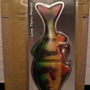 SAVAGE GEAR - Leurre 4d line thru perch 23cm