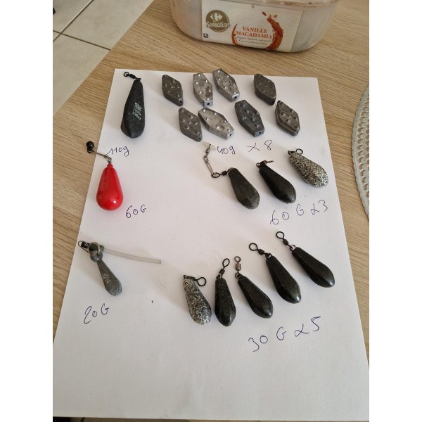 LOT DIVERS - Materiel de pêche (plombs, leurres, cuillers, etc.)