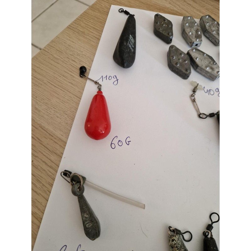 LOT DIVERS - Materiel de pêche (plombs, leurres, cuillers, etc.)