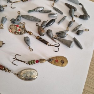 LOT DIVERS - Materiel de pêche (plombs, leurres, cuillers, etc.)