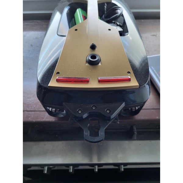 CARP QUEST - Bateau amorceur + 2x batteries