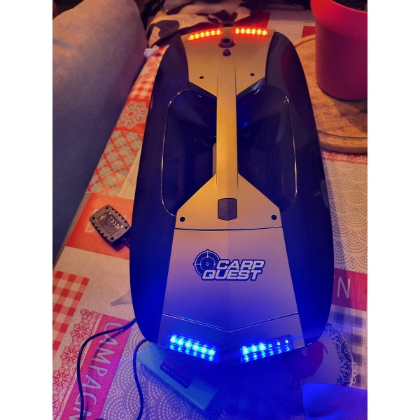 CARP QUEST - Bateau amorceur + 2x batteries