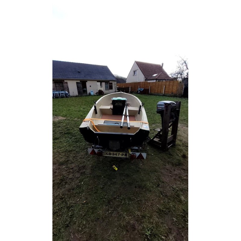 BARQUE - Barque de pêche + remorque +moteur 6 cv