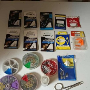 LOT - Divers Matériel de pêche (Ensembles cannes + moulinets, Petit matériel, Epuisettes, etc.)