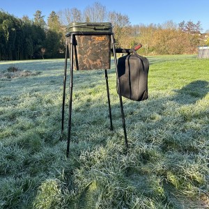 FOX - Support de seau spomb avec son sac de transport vendu avec 4 seau