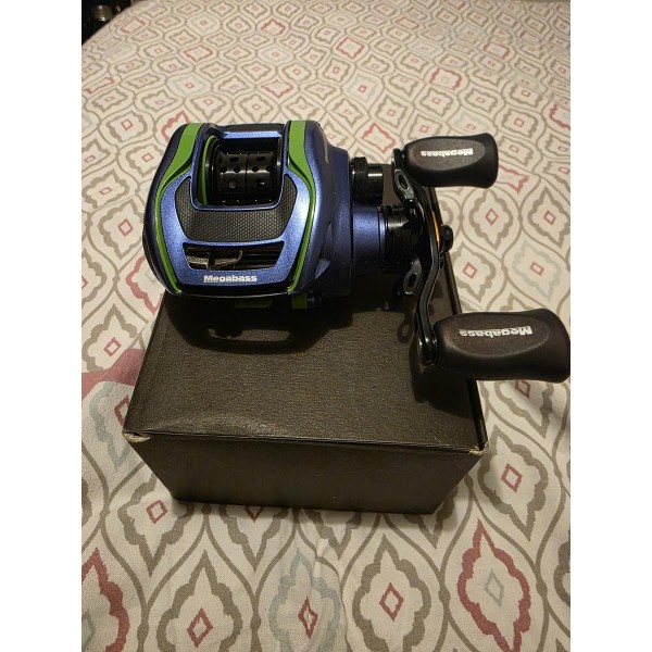 MEGABASS - Moulinet casting FX68L VIOLA