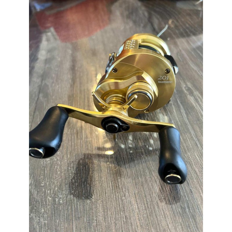 Shimano Calcutta Conquest 201