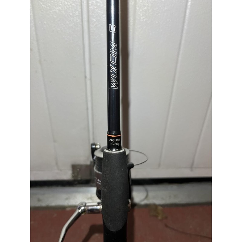 CAPERLAN - Ensemble Canne spinning Wixom 5 10-30 g 2,40 m + moulinet Axion 3000 rd