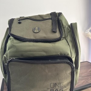 Sac back pack avec 4 boîtes de pêche