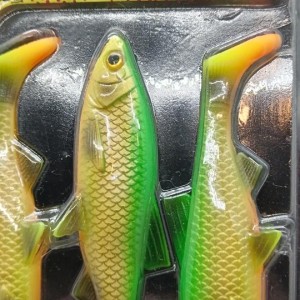 Leurres souples Shaker Baits Mad Roach M