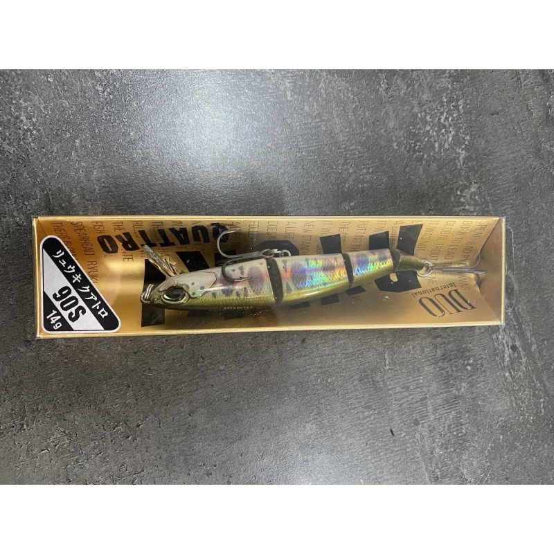 Duo Spearhead Ryuki 90S – 9 cm / 14 g – Coloris naturel – Truite / carnassiers