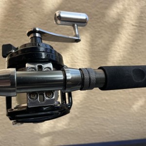 Ensemble pêche Ron Thomson Bulldozer 50 lbs + moulinet Okuma T20 L4