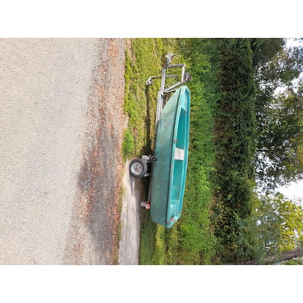 barque de peche avec moteur,batterie decharge lente,écosondeure