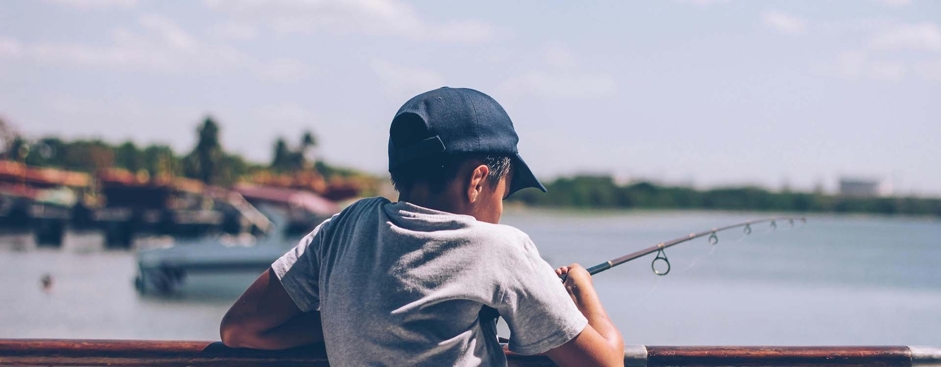 Comment débuter la pêche? Techniques faciles, conseils et erreurs à éviter
