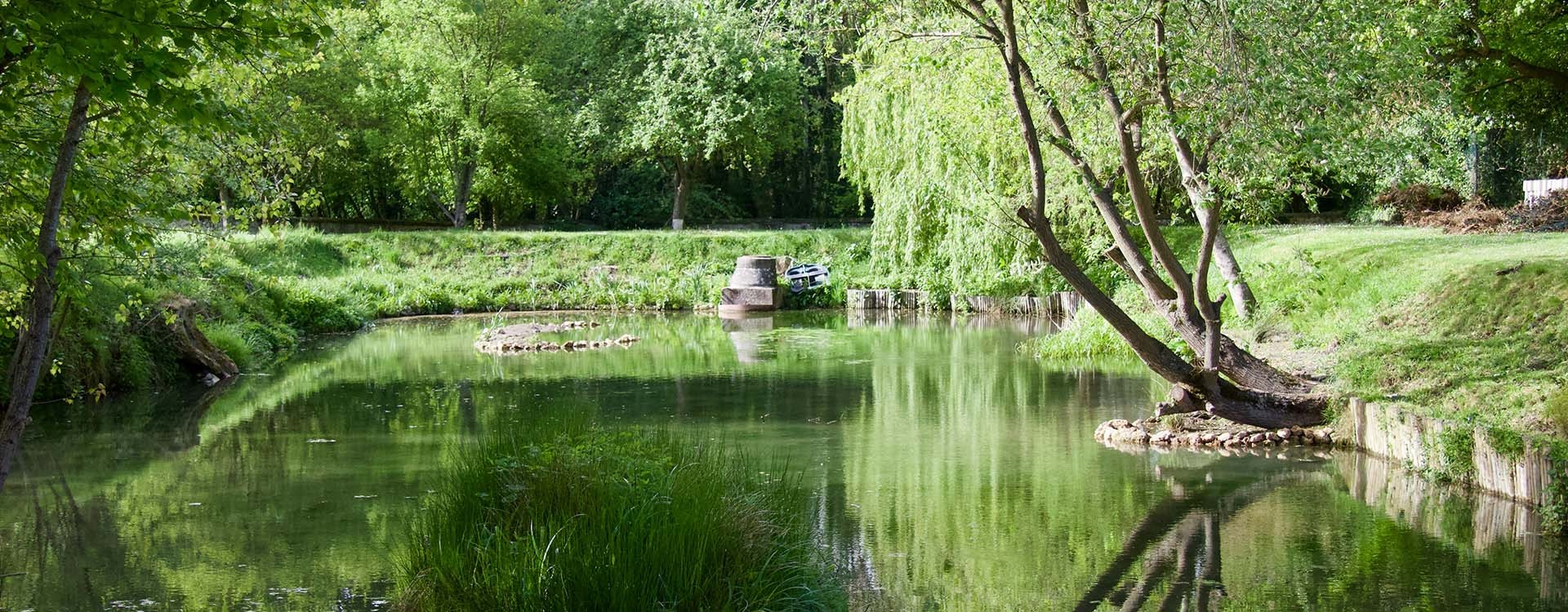 Comment savoir si un plan d’eau est public ou privé ?